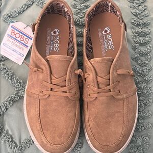 NWT Bobs from Skechers slip on shoes Women’s sz.10